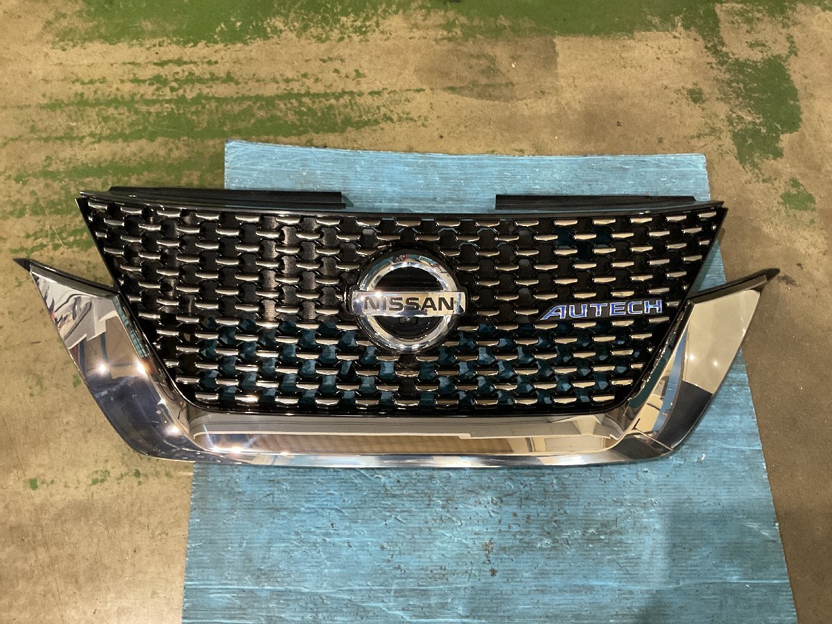 ③ 日産 セレナ GC27 AUTECH 2018年2月 フロントグリル ラジエーターグリル　(A7-201 133510 ）