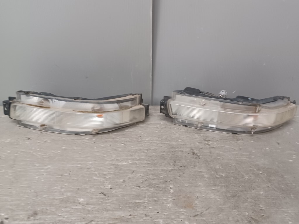 日産 フェアレディZ バージョンT 前期 (Z33) 純正 リアウィンカー コンビネーションランプ 左右セット 右 左 4958 Nissan p053188_画像1