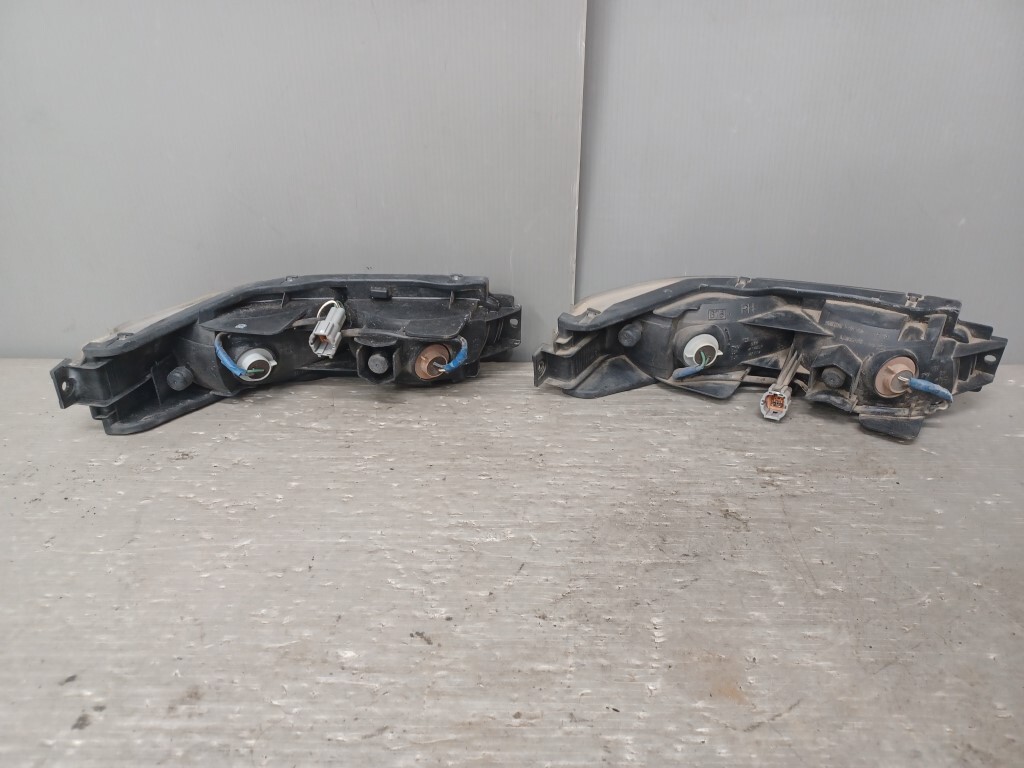 日産 フェアレディZ バージョンT 前期 (Z33) 純正 リアウィンカー コンビネーションランプ 左右セット 右 左 4958 Nissan p053188_画像6