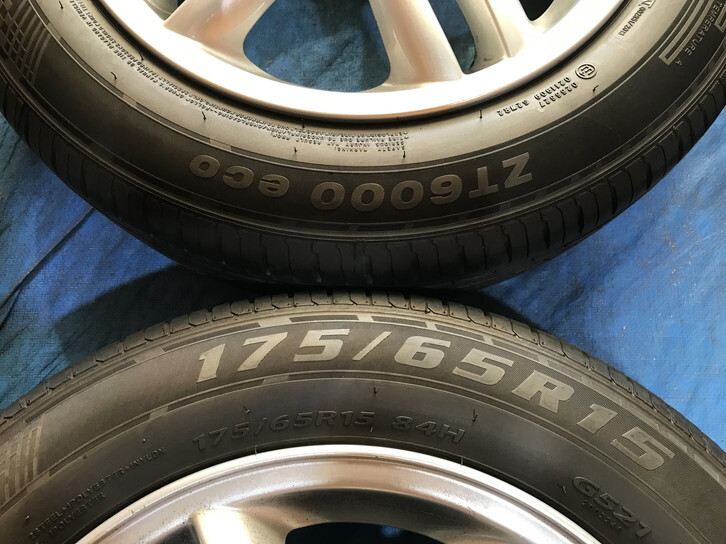  супер-скидка! колесо с шиной!MINI оригинальный aluminium 15-5.5J 4H/PCD100 ET45 + 175/65R15 б/у 4шт.@ Cooper / Clubman и т.п.!HM001205