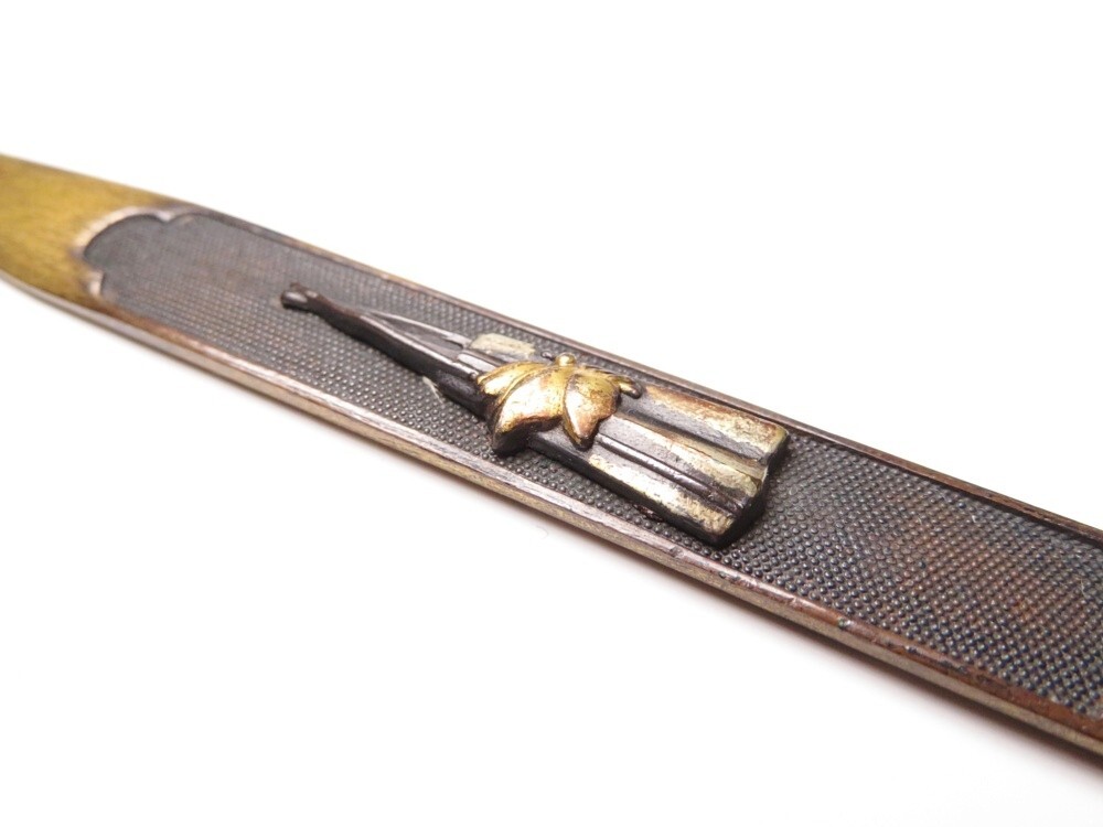 [11131] меч принадлежности Edo ~ Meiji красный медь земля веер . бабочка .( первый товар * покупка товар )