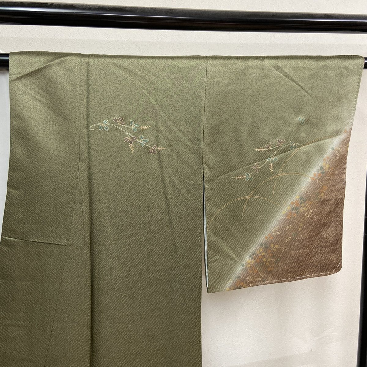 着物月花 金駒刺繍 金彩 花蝶文様 訪問着 未使用品 正絹 金糸 一つ紋 ki5514_画像6