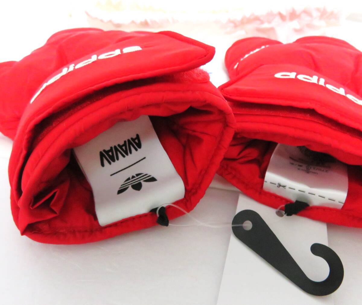 送料無料 新品 adidas Originals by AVAVAV 3本指 グローブ レッド S アディダス オリジナルス アヴァヴァヴ 中綿 手袋 JM0443_画像7