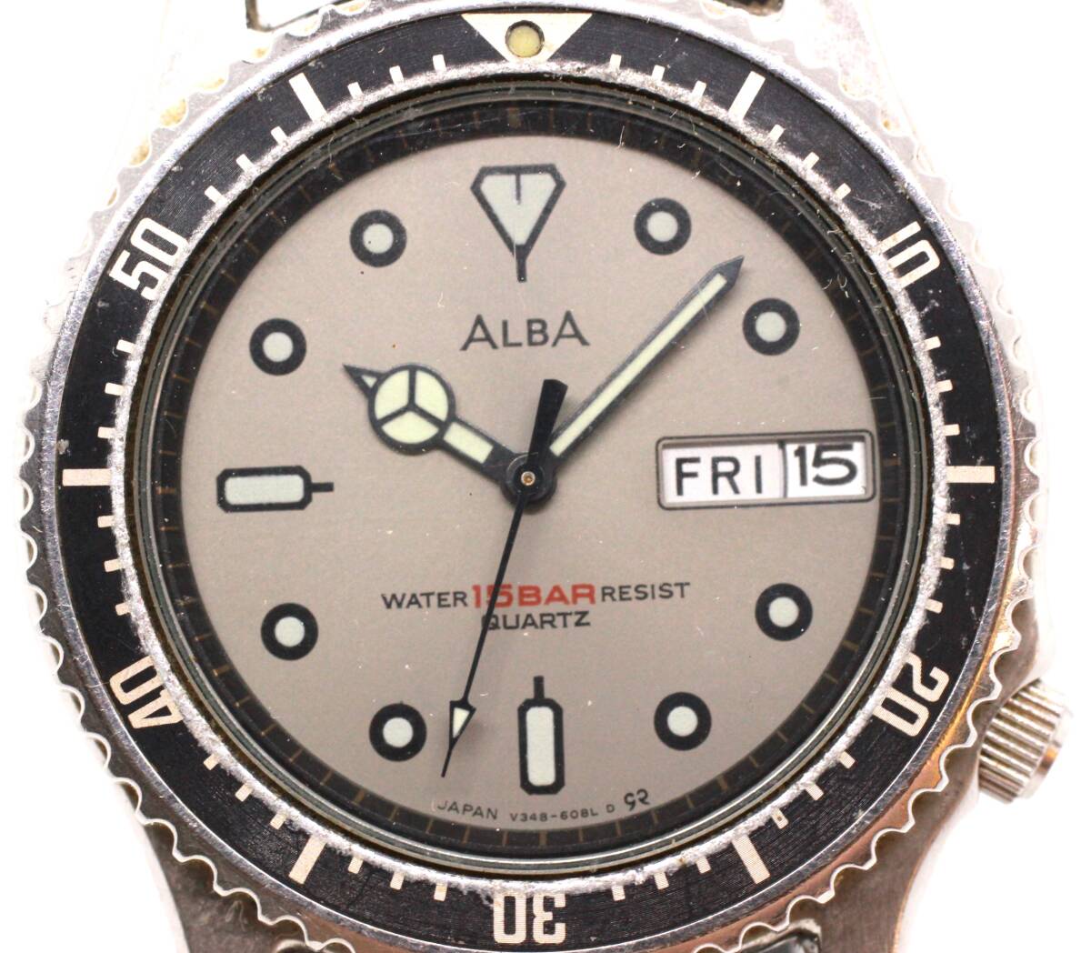 【SEIKO】ALBA V348-6070 QUARTZ ダイバーデザイン 15BAR STAINLESSSTEEL JAPAN 中古品時計未使用ウレタンベルト装着 電池交換済み 25.8.21_画像2