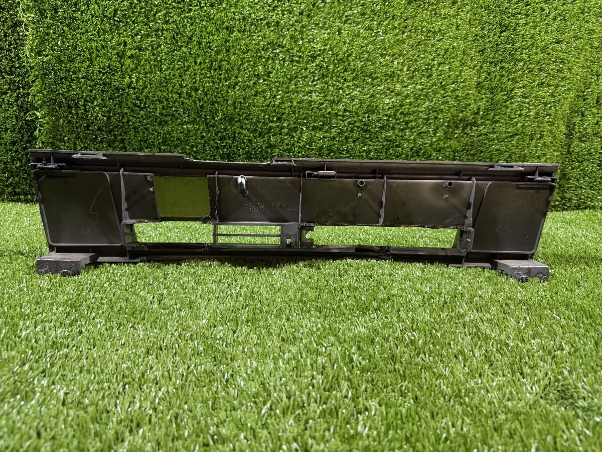 AE86 レビン 後期 ラジエターグリル53114-12060 ※個人宅発送不可_画像7