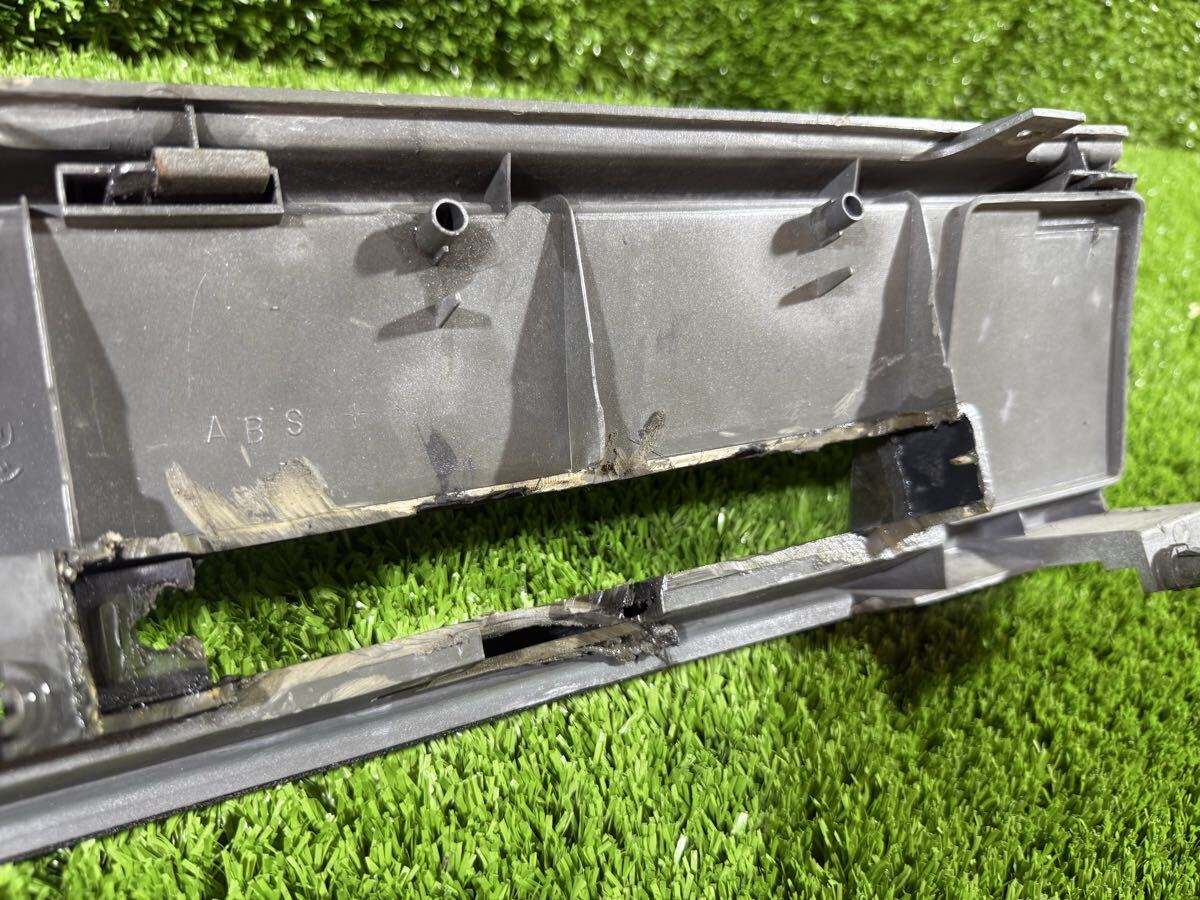 AE86 レビン 後期 ラジエターグリル53114-12060 ※個人宅発送不可_画像9