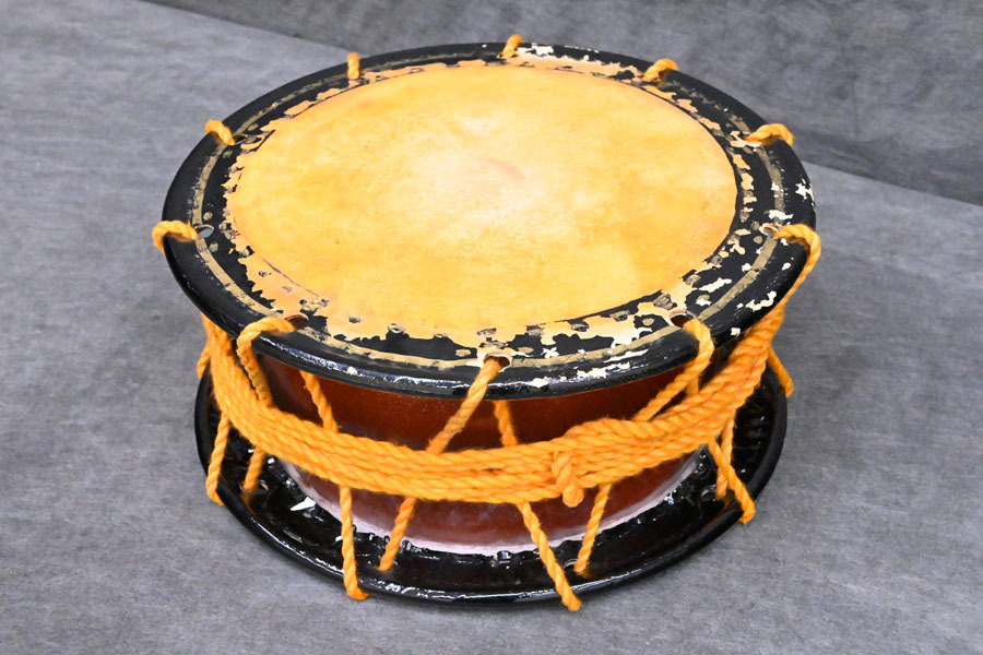 KF24 良い音しています 金梨地 締め太鼓 締太鼓 和太鼓 和楽器