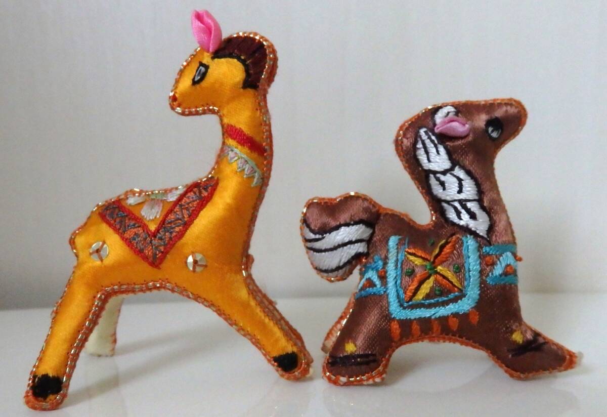 布製 木工芸 人形 置物 7点まとめ セット★刺繍 動物 馬 ゾウ ラクダ 馬に乗る女の子★インテリア ドール お土産品 工芸品★中古_画像5
