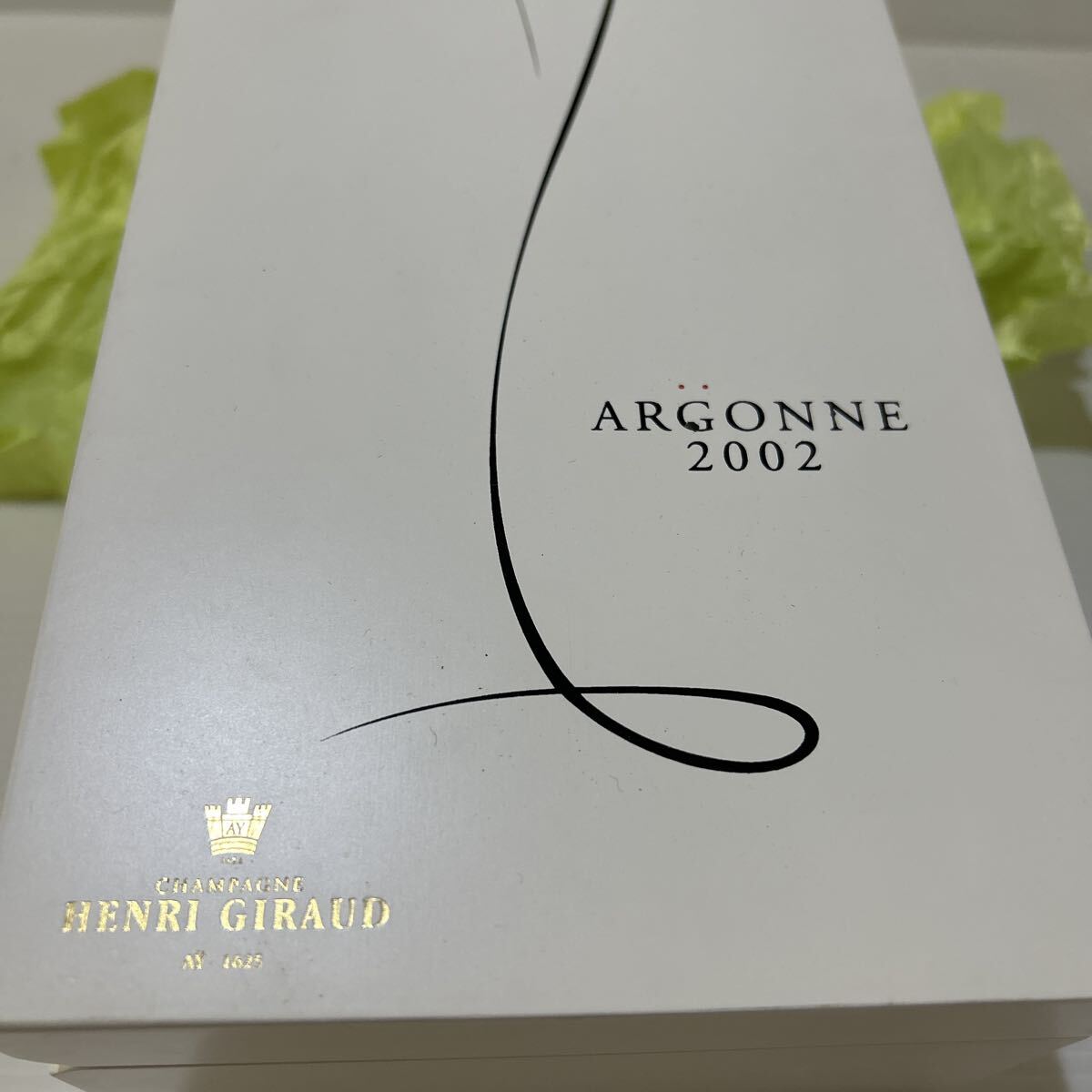 シャンパンのケース 「アンリ?ジロー アルゴンヌ 2002」のシャンパンの箱 used