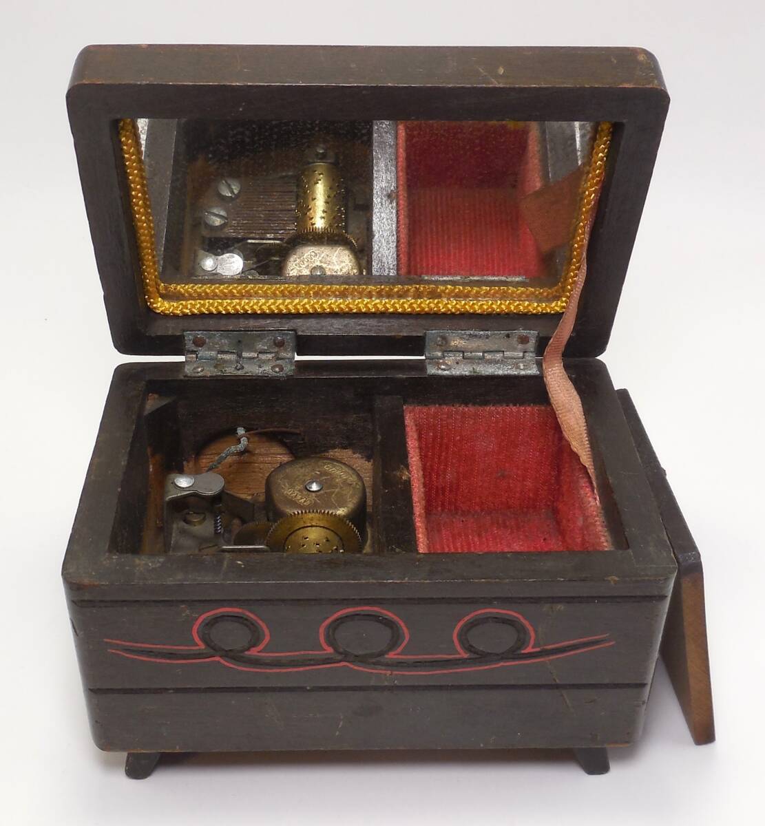  Bambi Bambi Prince Disney музыкальная шкатулка Bambi Music Box из дерева Showa Retro 