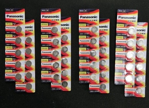 【新品】パナソニック CR1632 40個セット スマートキー リモートキー キーレス 電子ゲーム機器 電卓 体温計 電子辞書 panasonic ボタン電池_画像1