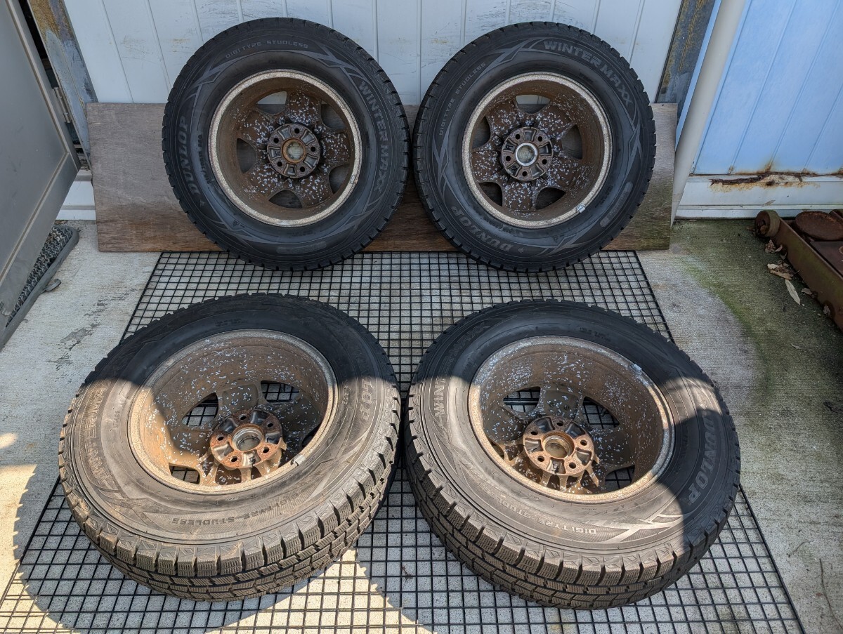 社外品 215/70R15 6J+40 5穴 PCD114.3 15インチ 2015年製 スタッドレスタイヤホイール 4本セット 78_画像6