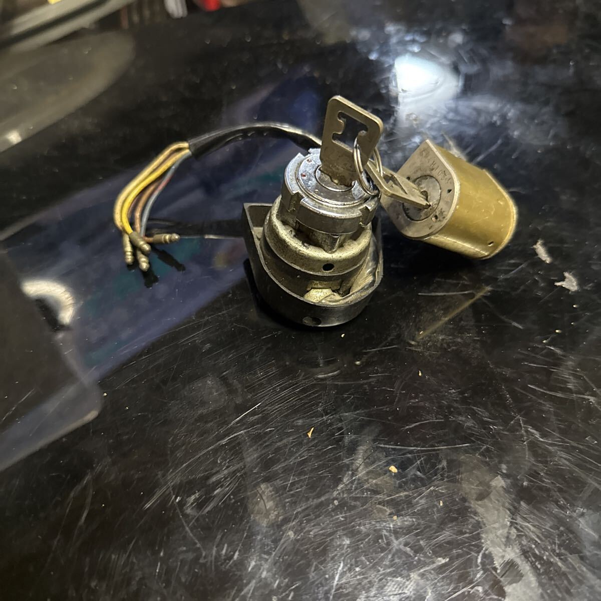 z50mイグニッションキーメインスイッチキー メインキー キーセット キー 実動 タンクキャップ セット_画像1