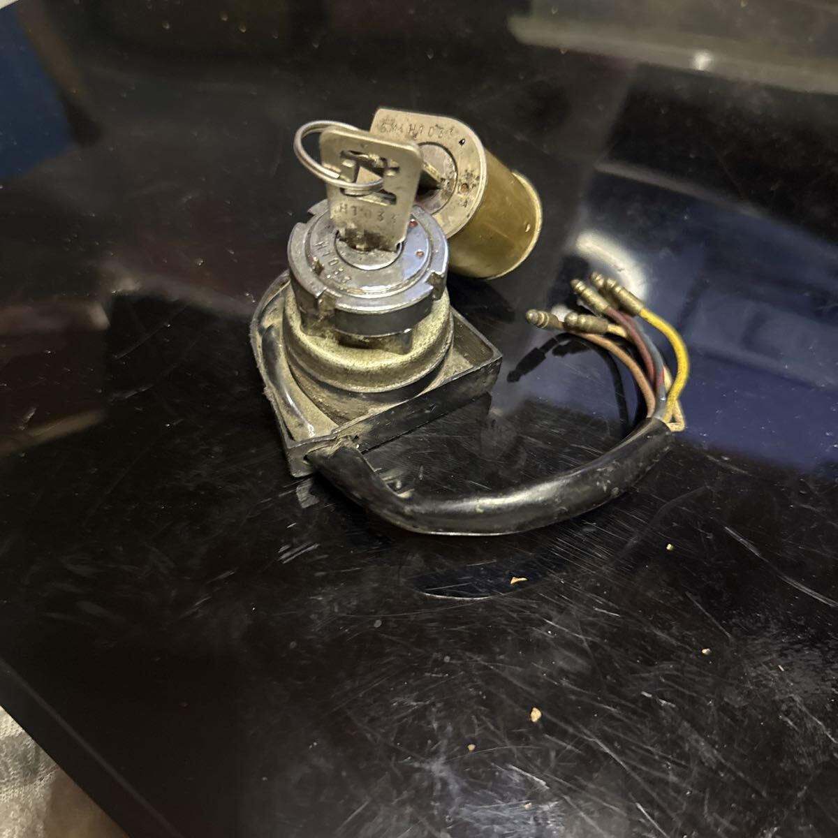 z50mイグニッションキーメインスイッチキー メインキー キーセット キー 実動 タンクキャップ セット_画像4