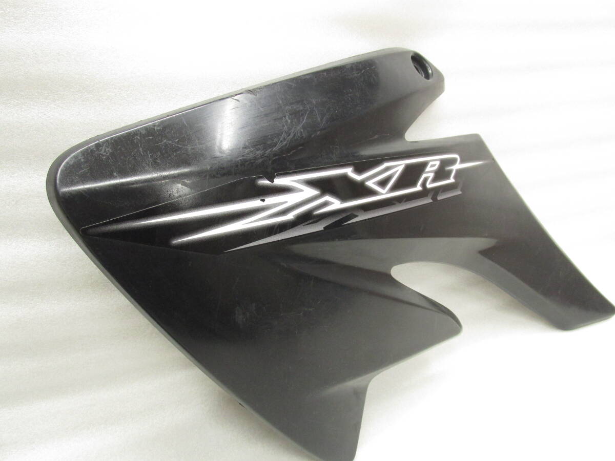 ●　XR100モタード　XR50モタード　●　サイドシュラウド　左右　HD13　AD14　AF08_画像2