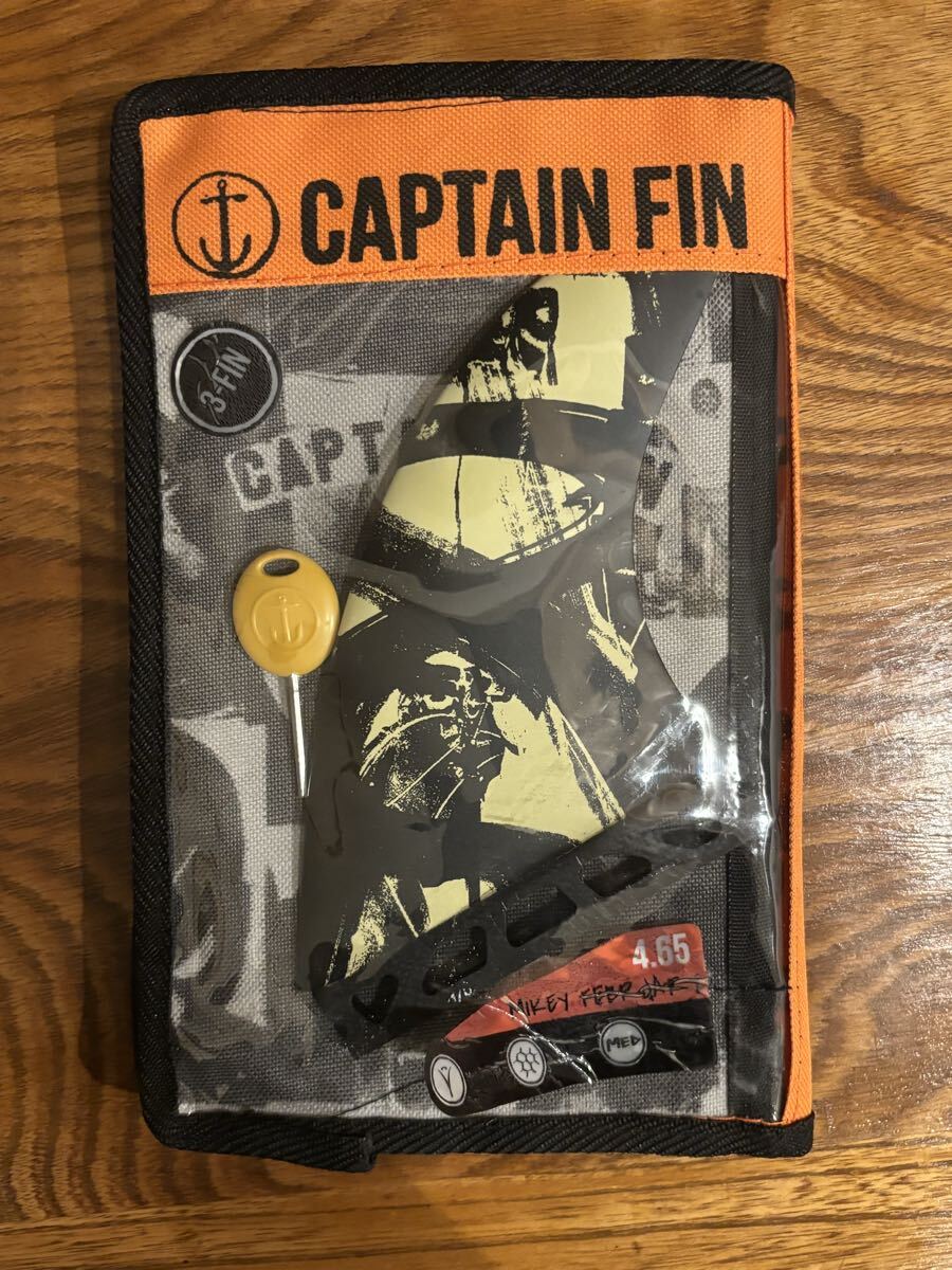 CAPTAIN FIN⭐︎ Mikey February ⭐︎スラスター⭐︎中古 CAPTAIN FIN Mikey February スラスター中古｜Yahoo!フリマ（旧