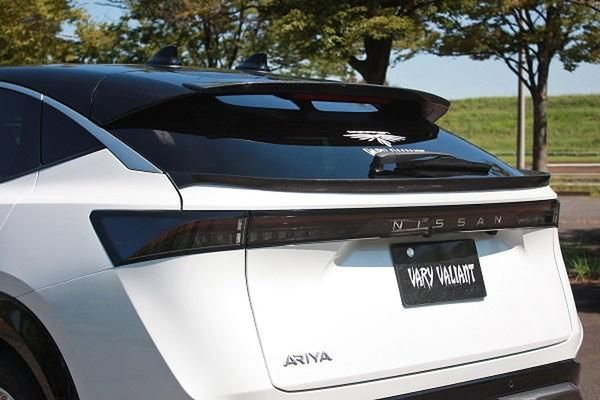 ガレージベリー アリア ZAA-FEO 日産ARIYA ゲートスポイラー 平織りカーボン 31-6006 GARAGE VARY カスタムパーツ_画像4