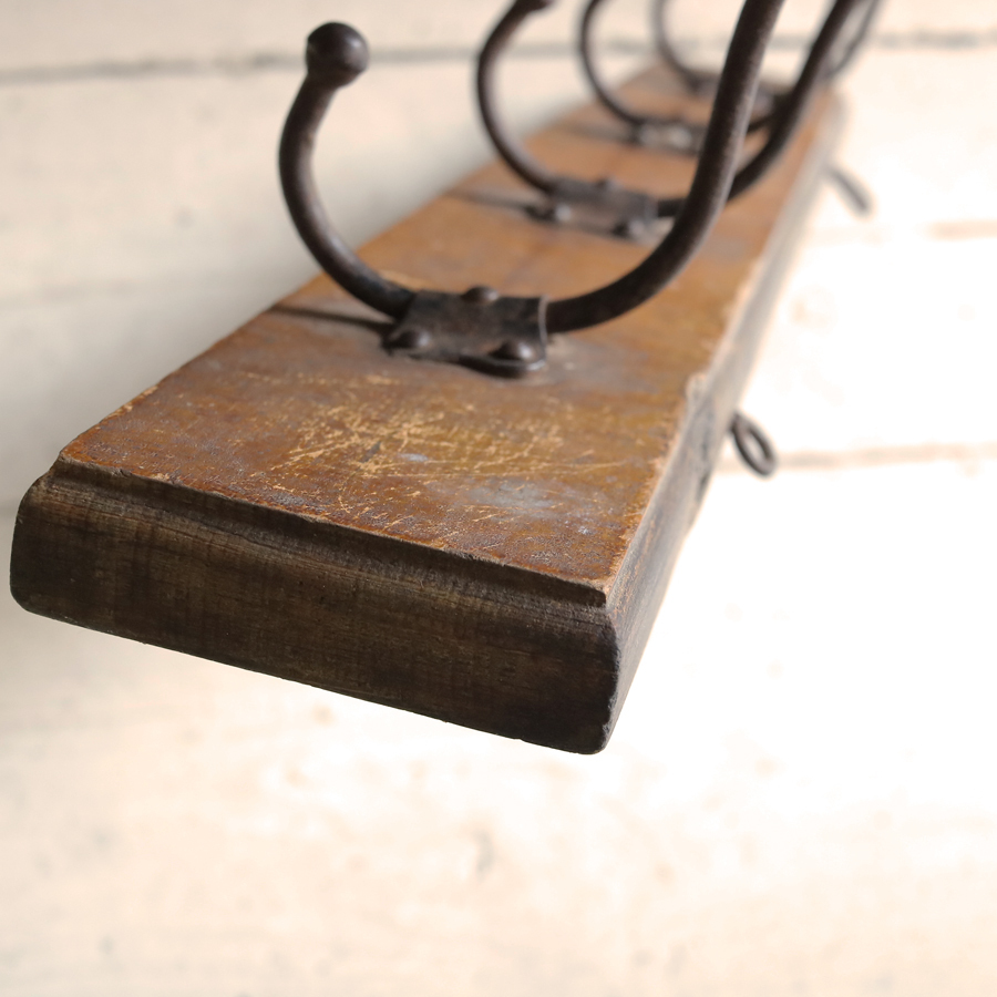 1910年代 フランスアンティーク 壁掛け 4連 コートフック アイアン 木製 アトリエ ビンテージ フック ハンガー_画像3