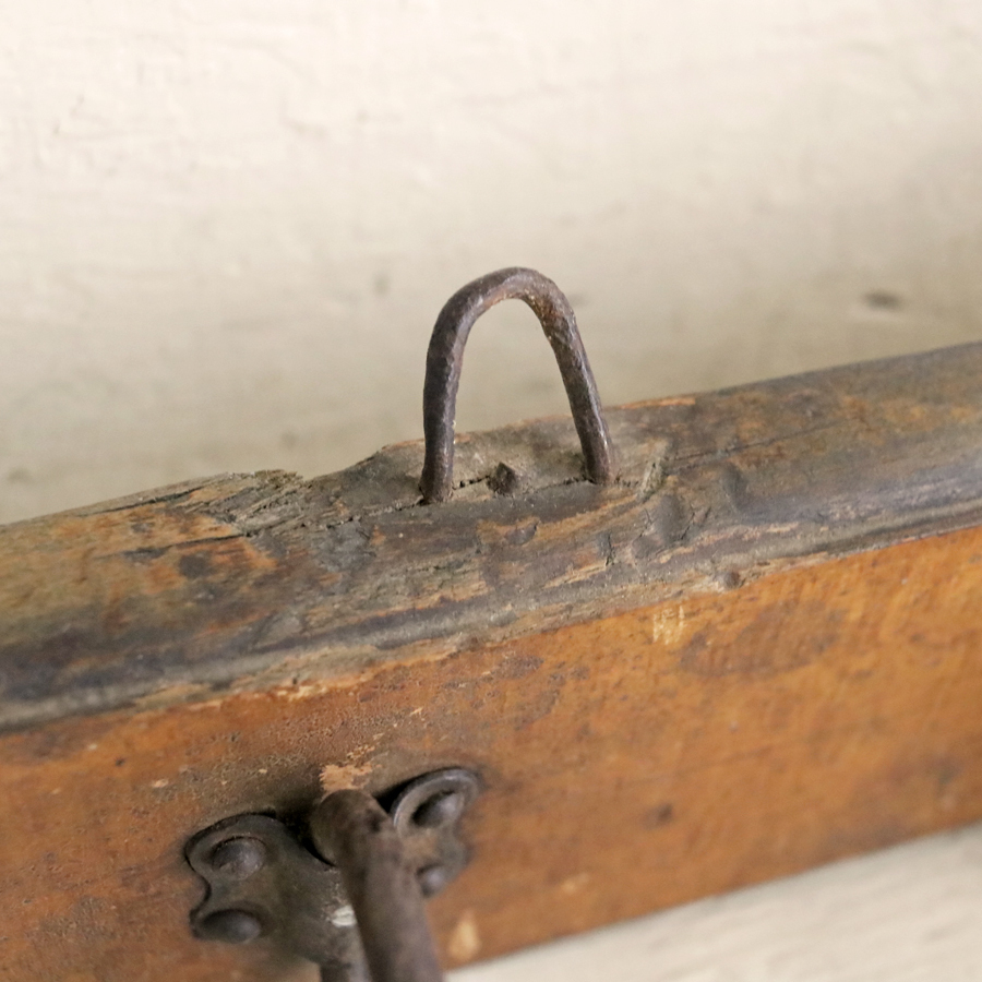 1910年代 フランスアンティーク 壁掛け 4連 コートフック アイアン 木製 アトリエ ビンテージ フック ハンガー_画像6