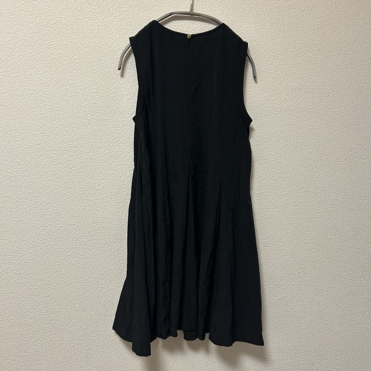 送料無料 匿名配送 a.v.v ノースリーブチュニック シャツ_画像6