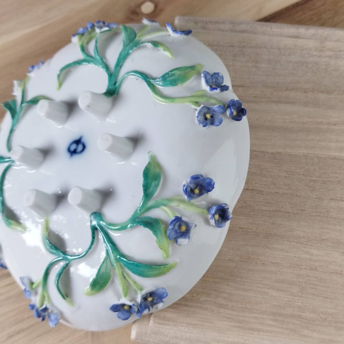 [ прекрасный товар ] Meissen система античный cup выше like незабудка насекомое . расческа 3D MEISSEN /25h035