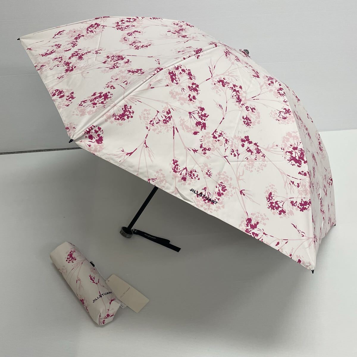 新品52725 JILL STUART ジルスチュアート＊ライトピンク 99％遮光 遮熱遮光遮蔽UV機能付き 折りたたみ晴雨兼用日傘雨傘 トレカ_画像4