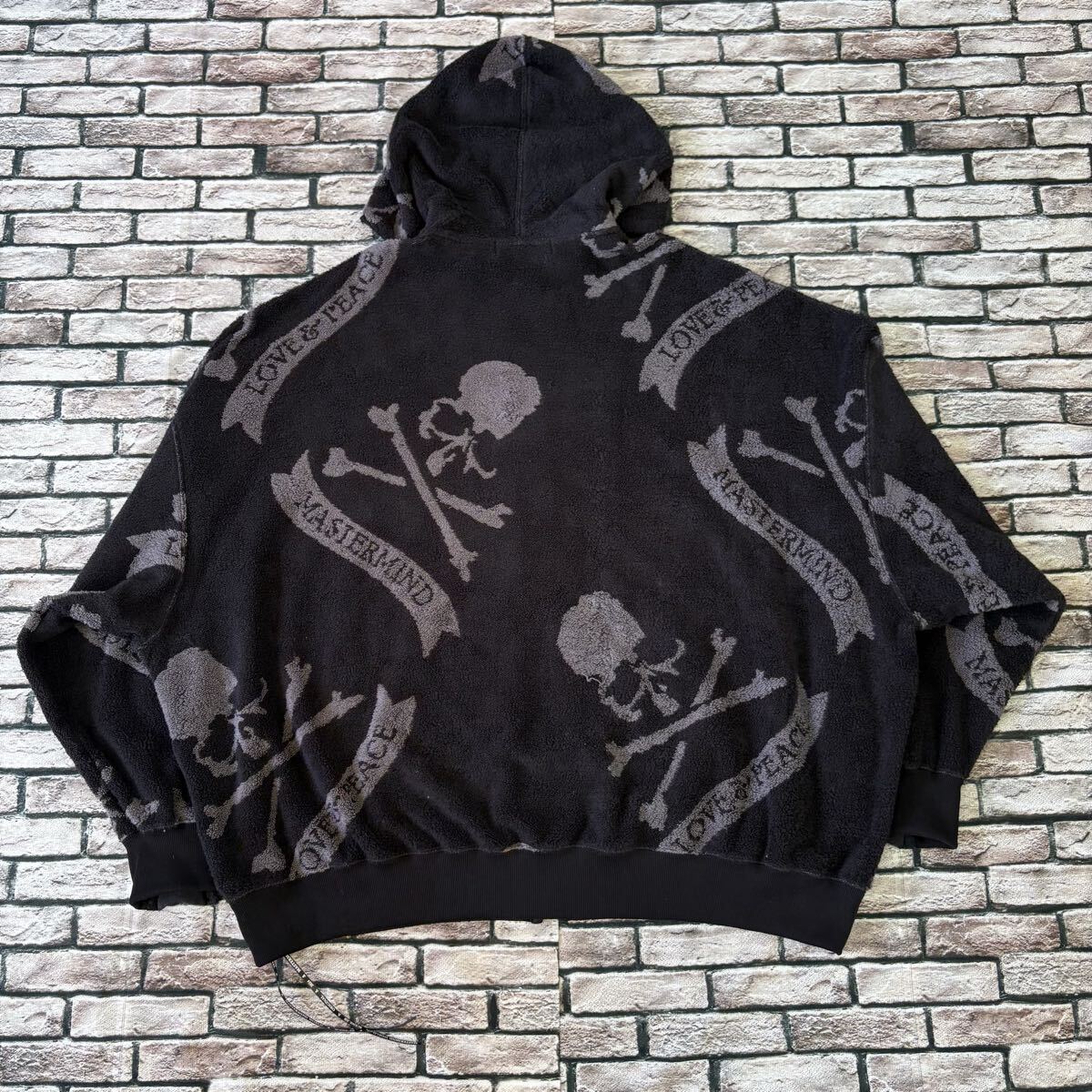 マスターマインド ワールド★18AW グラスビーズバックスカルスウェットパーカー 美品 MASTERMIND WORLD マスターマインドワールド 24SS MW24S12