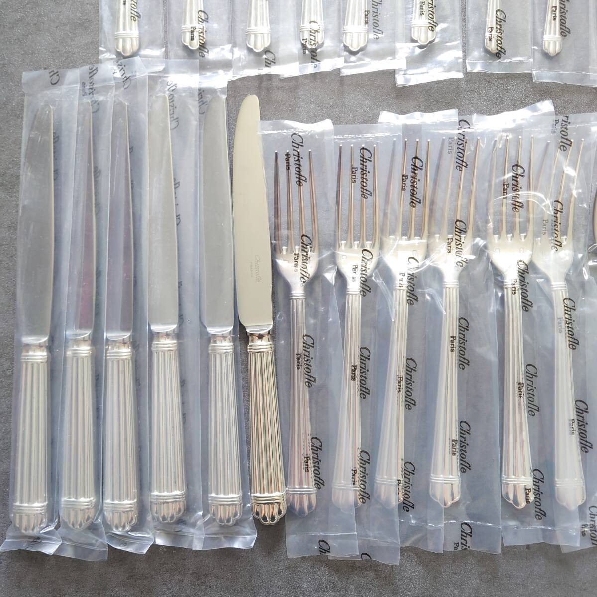 極美品 クリストフル アリア ほぼ未開封 30点 箱付き カトラリー