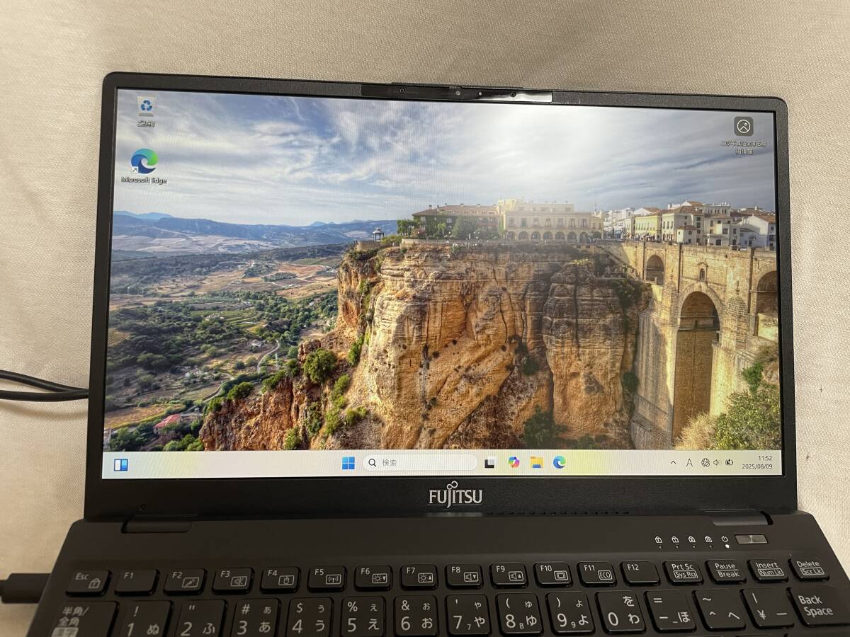 富士通 Fujitsu Lifebook U9311/F (FMVU34025) Core i5-1145G7