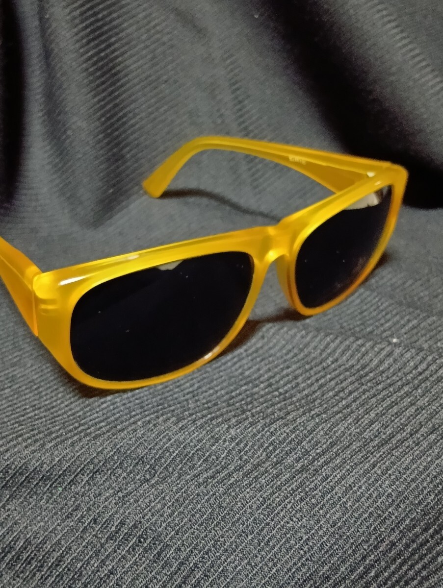 JOHN PLAYER SPECIAL ジョン・プレイヤー・スペシャル　JPSサングラス　　80's 希少ヴィンテージ　ビートルズ　ジョン　レノン_画像1