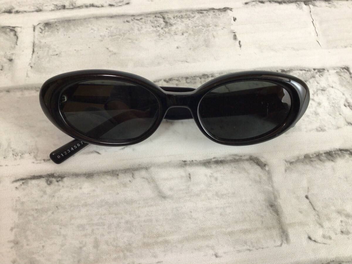 W232 Madison Margiela × GENTLE MONSTER/メゾンマルジェラ × ジェントルモンスター　サングラス　ブラック　MM107 オーバルシェイプ　_画像1
