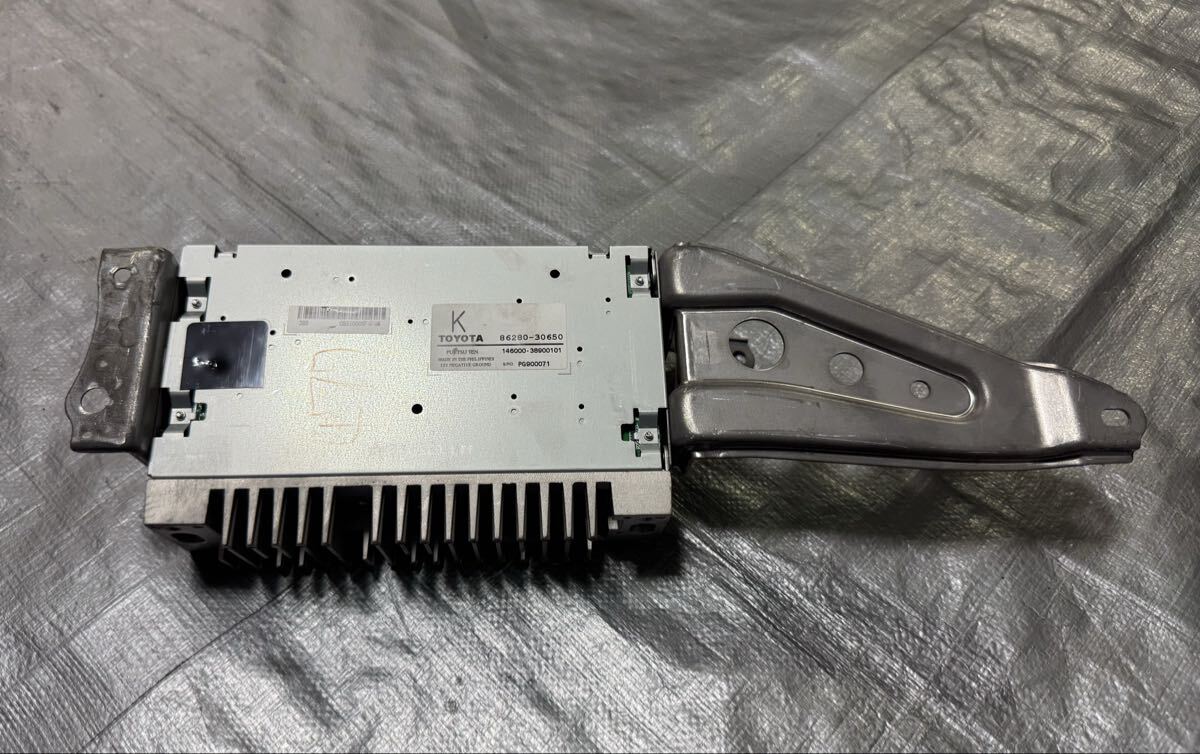 TOYOTA トヨタ クラウン ハイブリッド GWS204 200系 純正 オーディオアンプ 86280-30650
