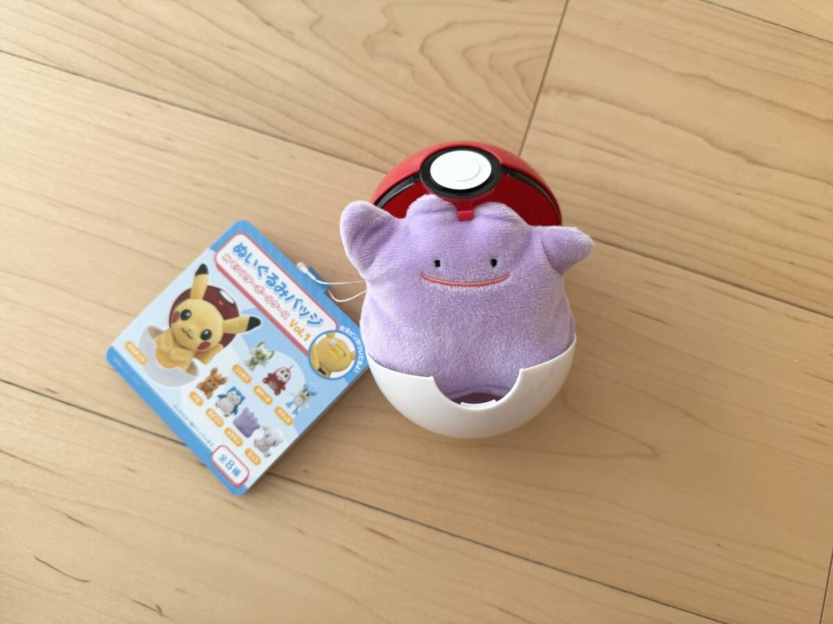 新品 ポケモンセンター ぬいぐるみバッジ IN モンスターボールケース vol.1 メタモン モンスターボール 付き ポケモン ぬいバ_画像1
