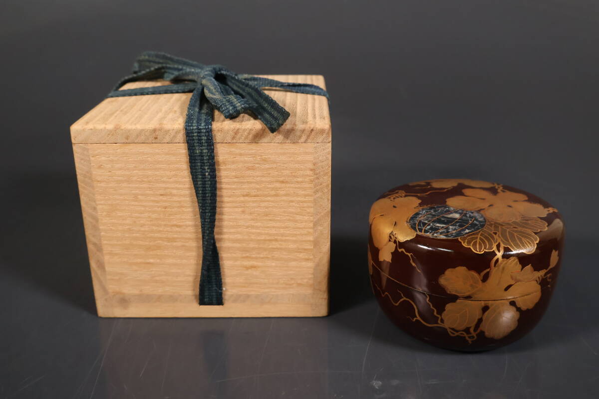 【和】(A3307)　時代古作　江戸　時代金螺鈿蒔絵棗　保管箱有　茶道具_画像1