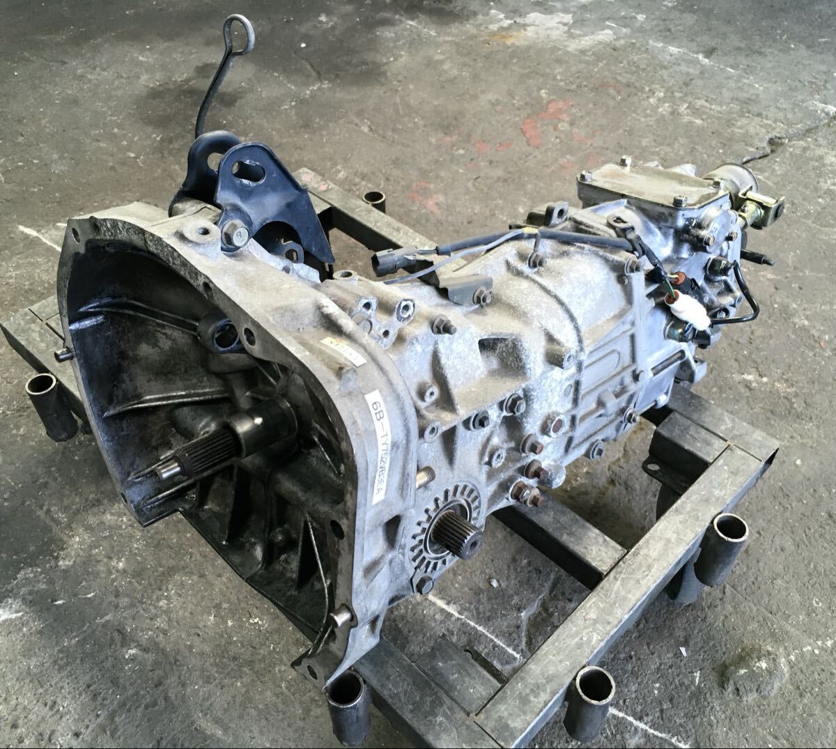 GC8 インプレッサ WRX TypeRA 純正 5速 5MT マニュアルミッション assy DCCD無し 6B-TY752VB3EA GF EJ20 JDM SUBARU (し)_画像1