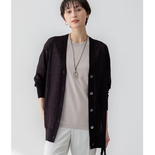 23区【新色追加/洗える】シャイニーシアー カーディガン 茶系M