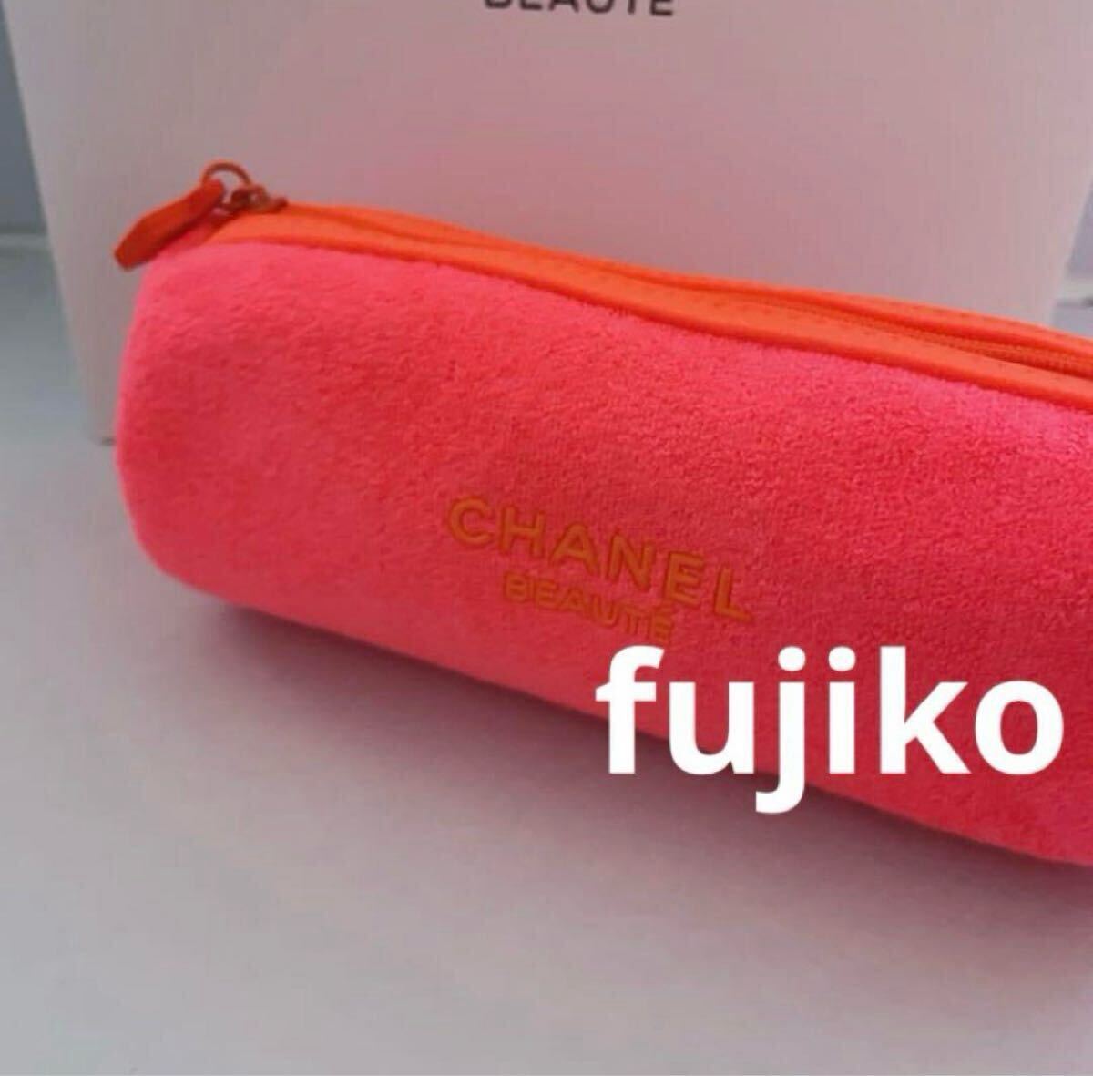 最新❣️CHANELノベルティ ポーチ3種類オレンジ3セット 最新☆CHANELノベルティ ポーチ3種類オレンジ3セット