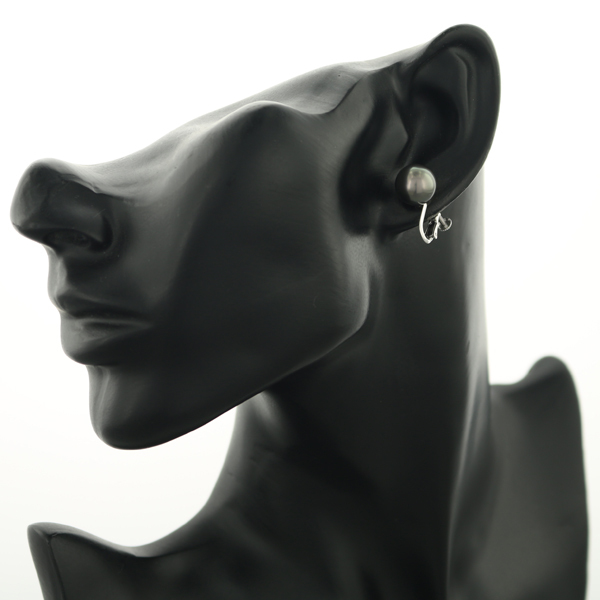 TASAKI タサキ イヤリング ブラックパール 真珠 10.7mm/11.0mm 一粒 K18WG BLJ_画像5