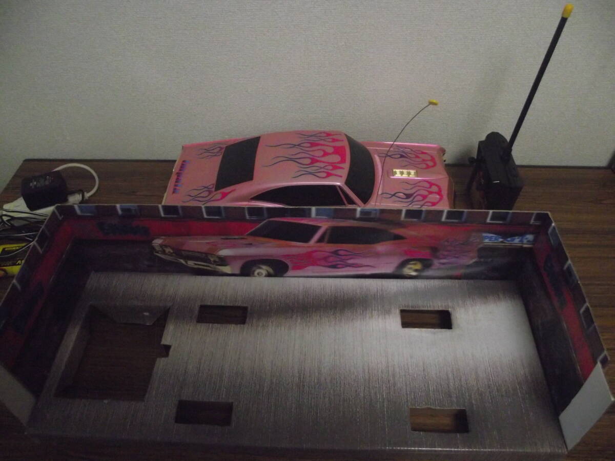 中古開封品67インパラ　ローライダー　フルファンクション　本體大きさ約40㎝　動(dòng)作確認(rèn)済み　9.6vバッテリー電池欠品