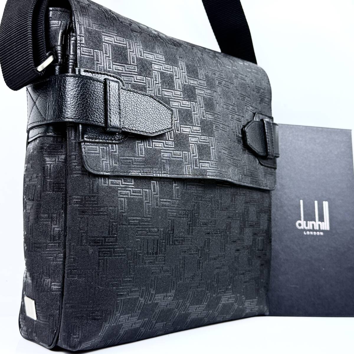 美品✨dunhill ショルダーバッグ PVC×レザー 総柄 ゴールド金具 極美品 dunhill ダンヒル ディーエイト ショルダーバッグ