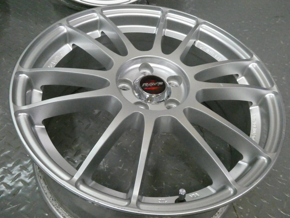 RAYS gramLIGHTS 57XTREME 7J-17PCD100ET50シルバー レイズ グラムライツ エクストリーム プリウス 86 BRZ インプレッサ キャップ付_画像9