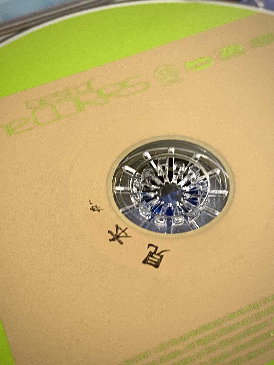 日本盤2枚組 JAPAN ● The Corrs / Best Of The Corrs 　ザ・コアーズ　●2001年AMCY-7320　_画像9
