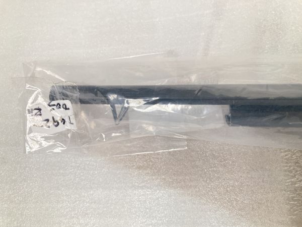 TOYOTAトヨタ純正 カローラ フロントドアベルトモールRH 75710-12890_画像5