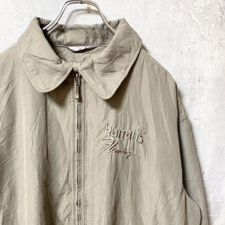 古着 used　長袖スイングトップ　ブルゾン　ジップアップジャケット　ワンポイントロゴ刺繍　アウター　秋冬服　Mサイズ_画像3