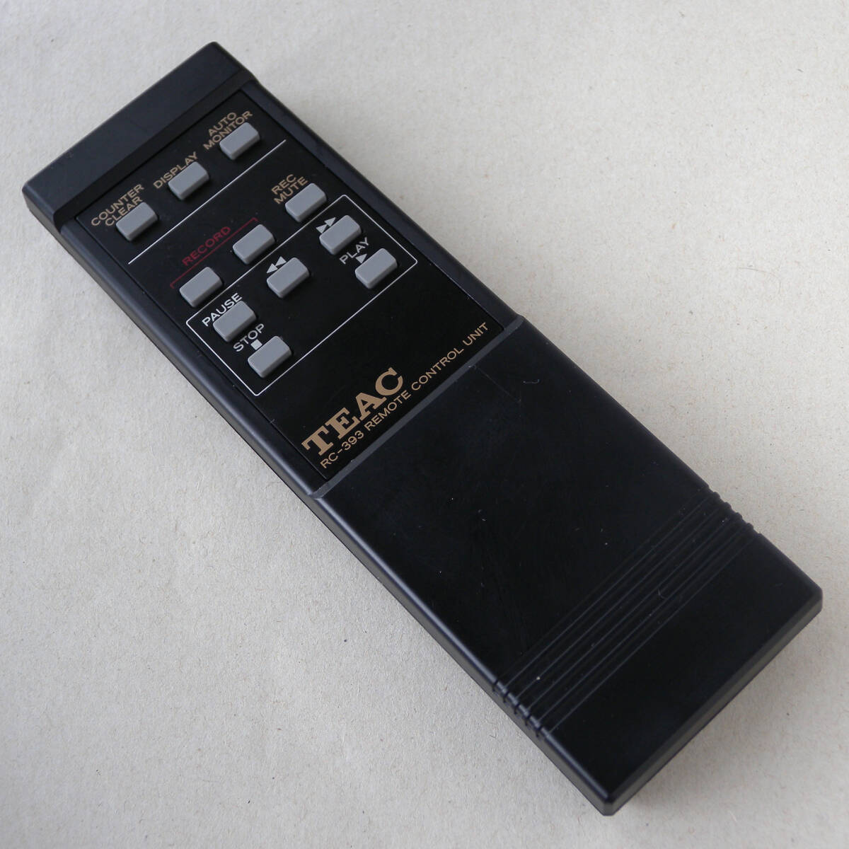 送料無料 ティアック TEAC カセットデッキ V-3000 V-3010 V-5000 V-5010 純正 リモコン RC-393 日本製 MADE IN JAPAN 希少 レア 即決！