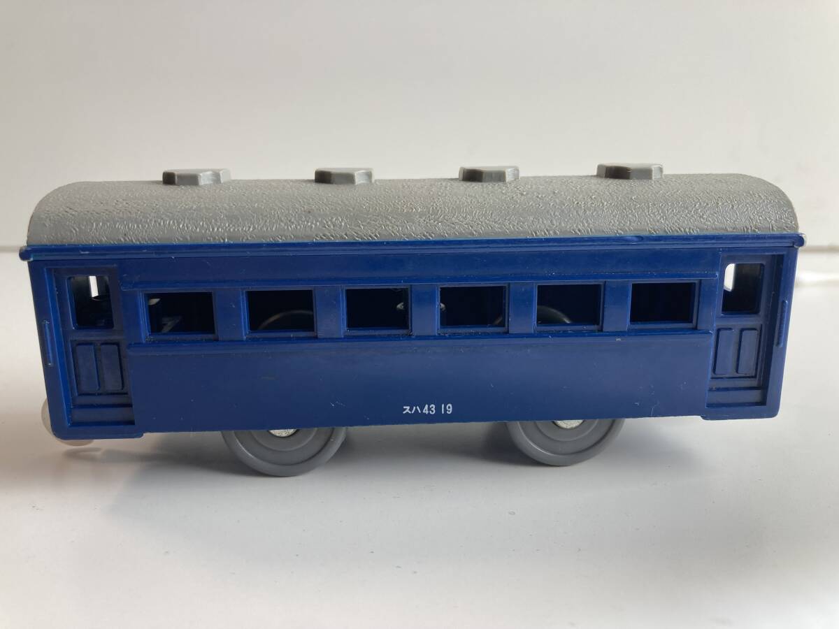 Plarail s - 43 19 пассажирский поезд Plarail s - 43 19 пассажирский поезд