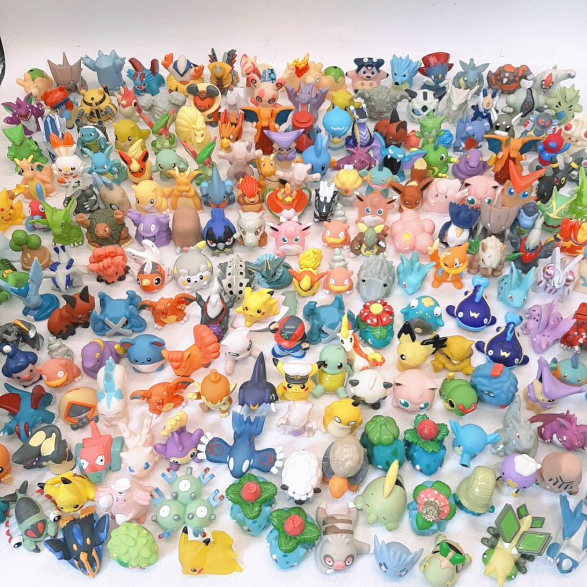 d*9様 ポケモン ポケットモンスター フィギュア 大量 200個 まとめ売り n219【1円~】 ポケモン 指人形 まとめ 大量 200個
