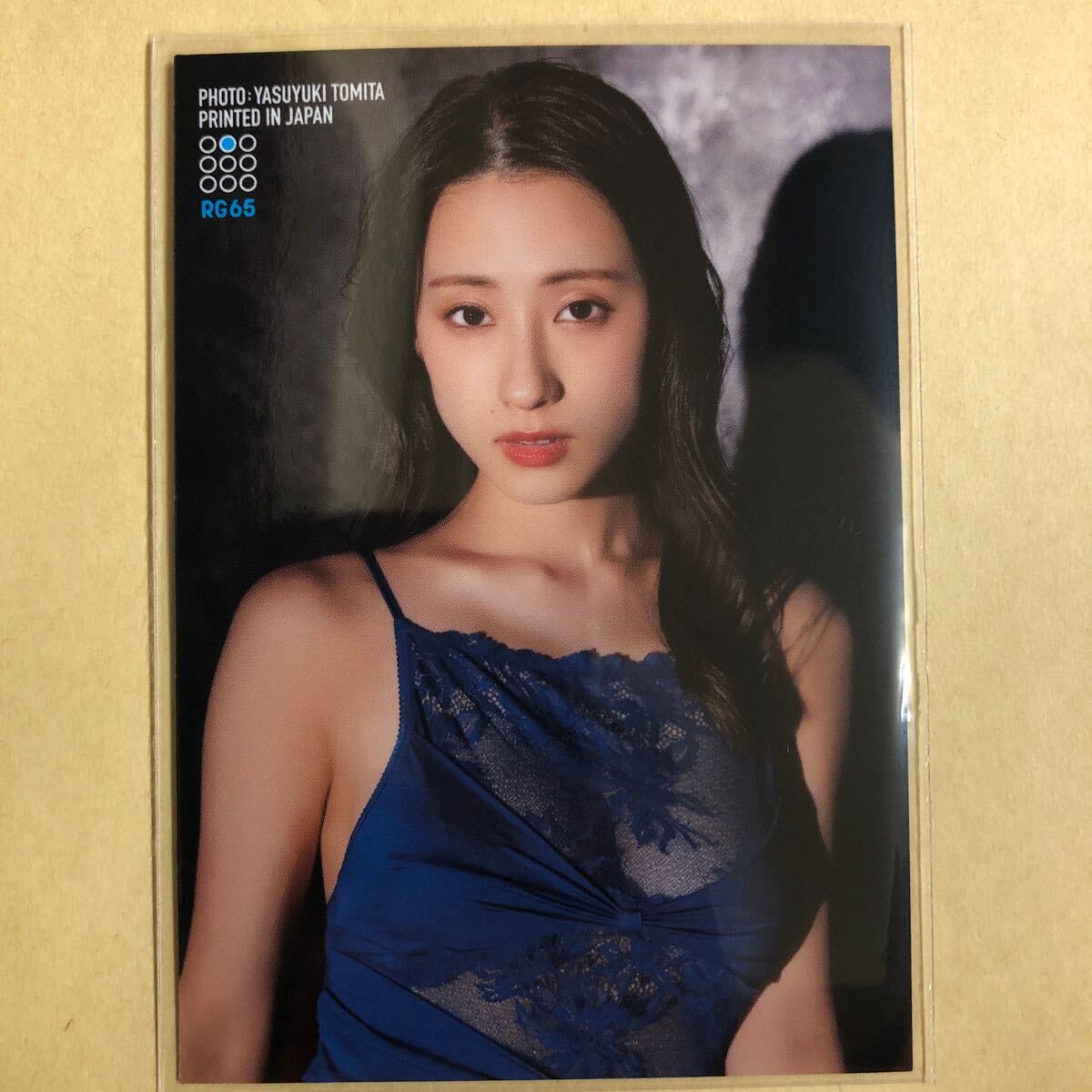 . рисовое поле .. First коллекционные карточки идол gravure карта нижнее белье RG65 звезда коллекционная карточка 