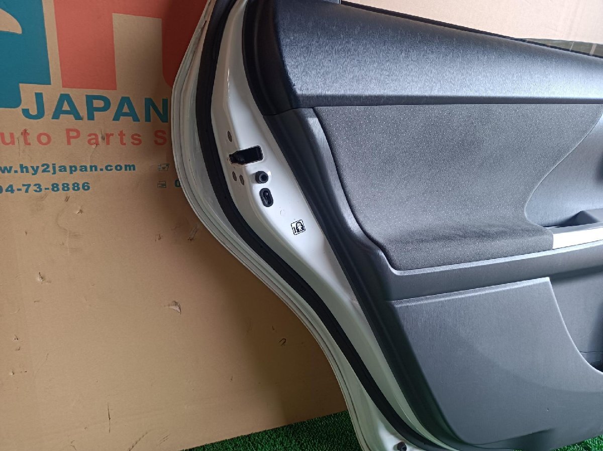 トヨタ　リアドア　左　プリウス A　DAA-ZVW41W　ZVW41W　ZVW40W　2012　Sタイプ　#hyj　NSP267462_画像10