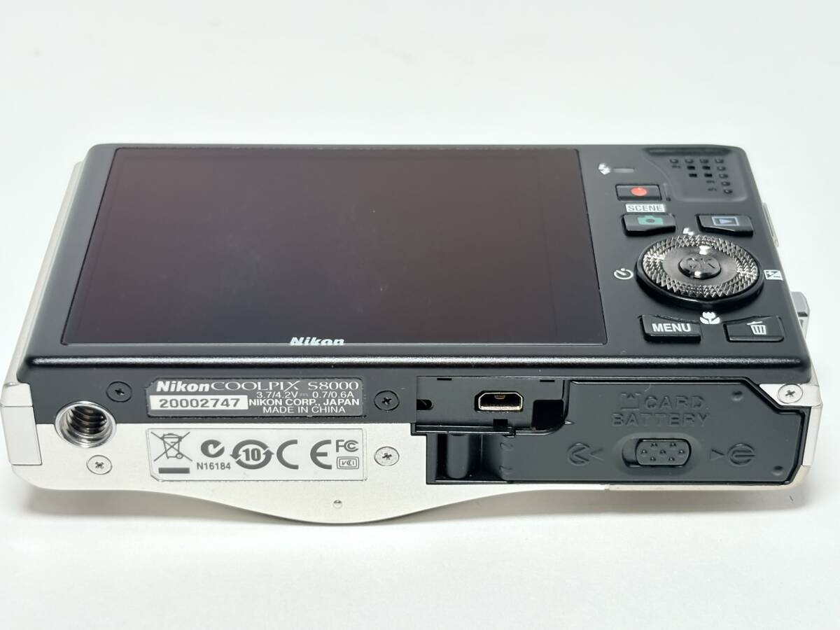 ニコン COOLPIX S8000 シャンパンシルバー